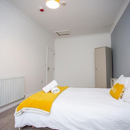 Roker Sea Front Apartments By #Shortstaysaway Sunderland  Exterior photo
