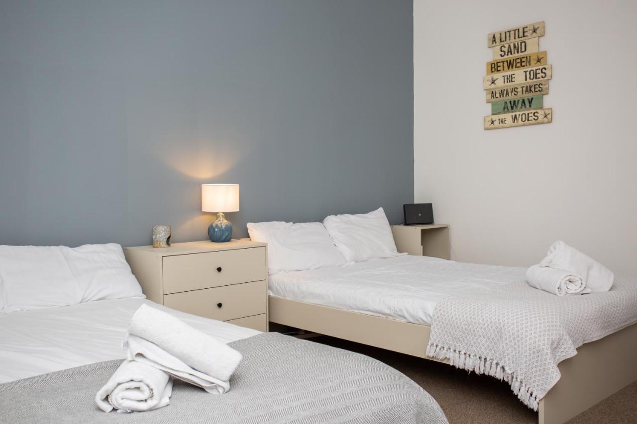 Roker Sea Front Apartments By #Shortstaysaway Sunderland  Exterior photo
