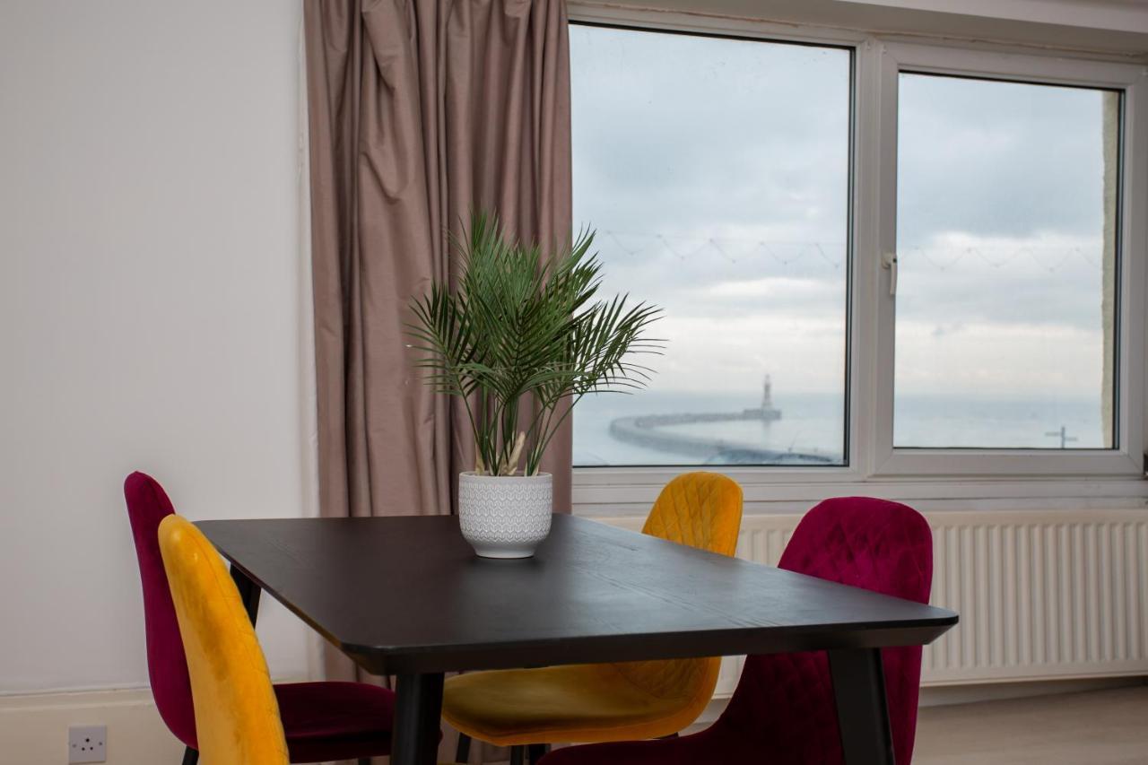 Roker Sea Front Apartments By #Shortstaysaway Sunderland  Exterior photo
