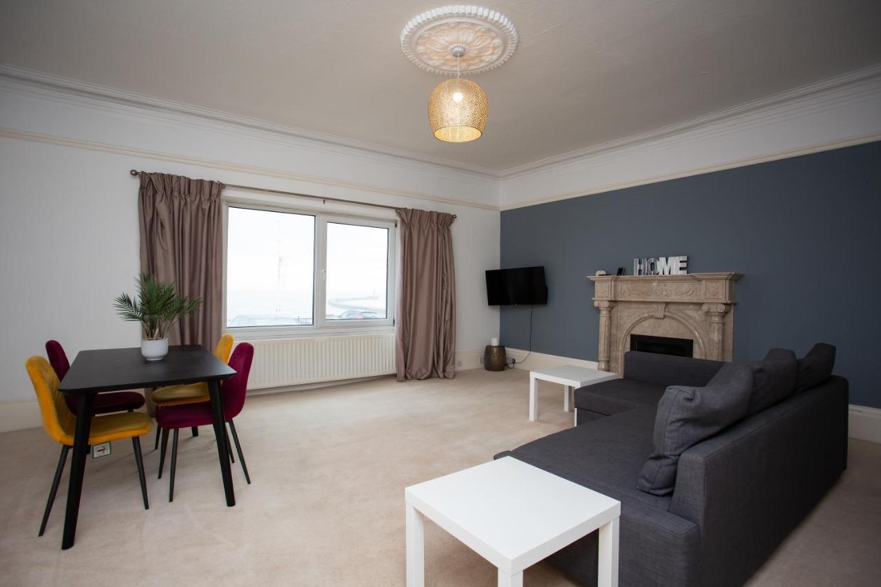 Roker Sea Front Apartments By #Shortstaysaway Sunderland  Exterior photo