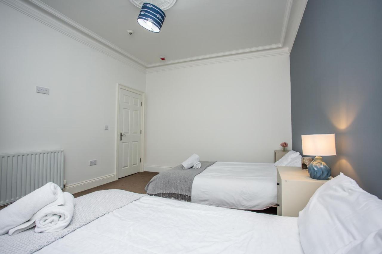 Roker Sea Front Apartments By #Shortstaysaway Sunderland  Exterior photo